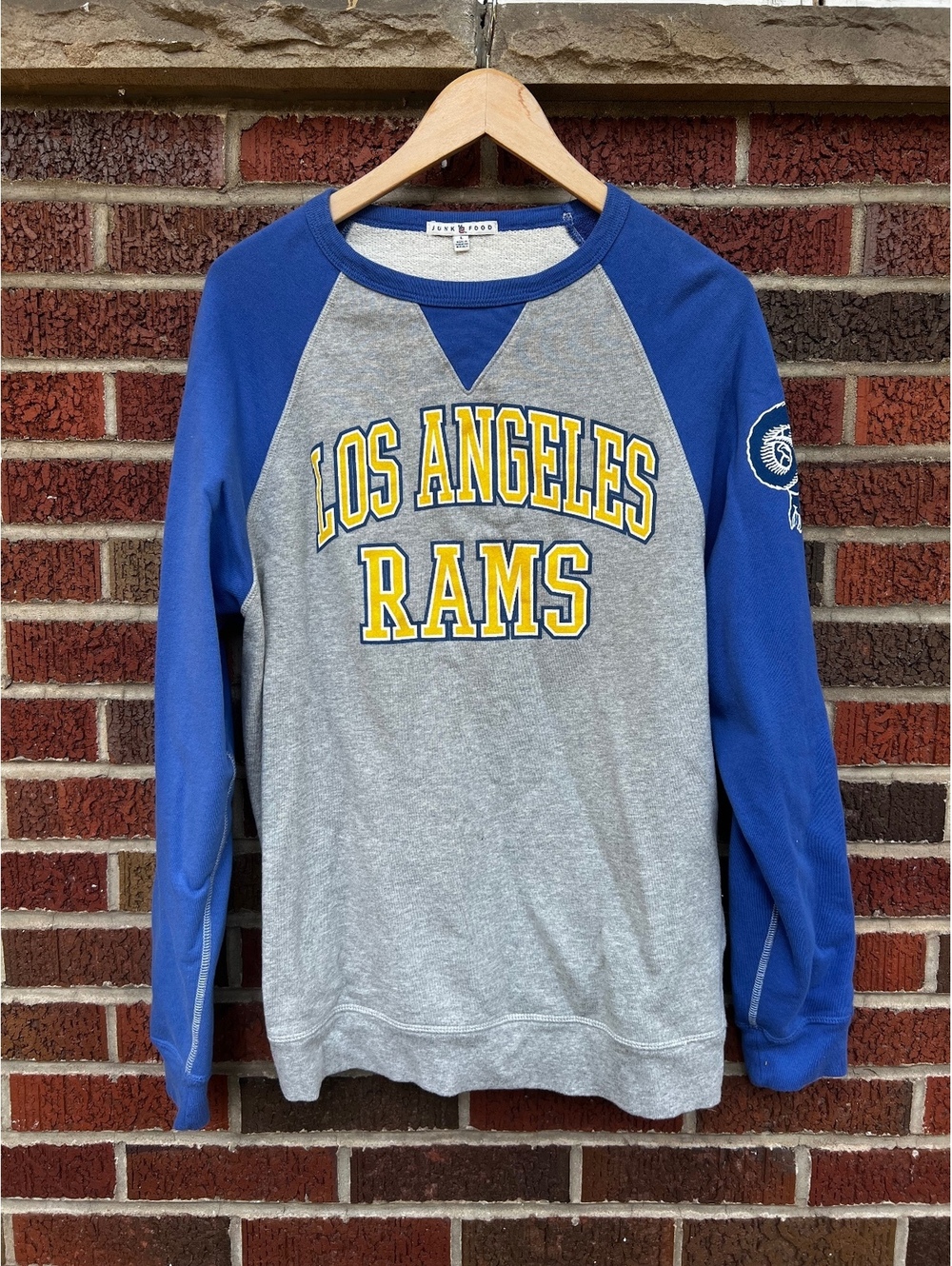 Junk Food Gray and Blue Los Angeles Rams Graphic Baseball Tee Shirt